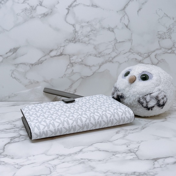 Michael Kors Avril Small Satchel and Wallet - Picture 13 of 15